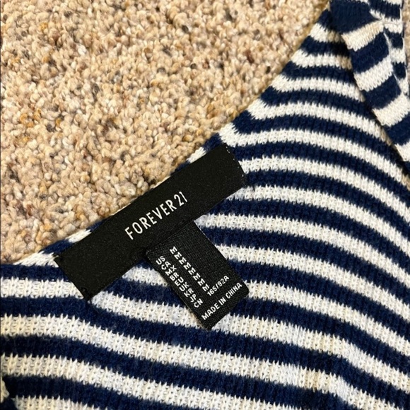 Knit Crop Top - Picture 3 of 3